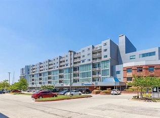 2702 Lighthouse Poin E UNIT 737, Baltimore, MD 21224