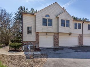 9539 Maple Way, Indianapolis, IN 46268