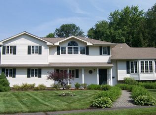 15 Ellis Rd, West Caldwell, NJ 07006