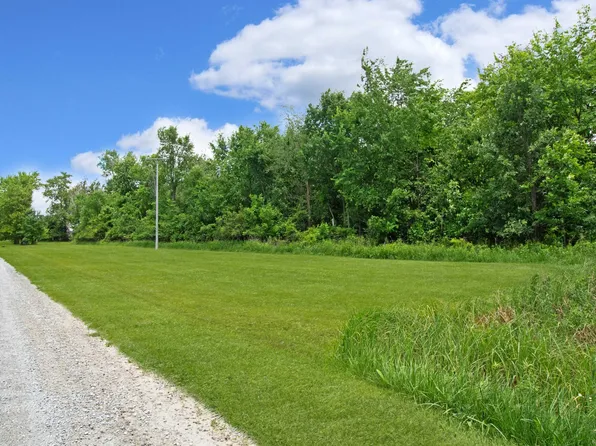 Quain Rd, Emmett, MI 48022