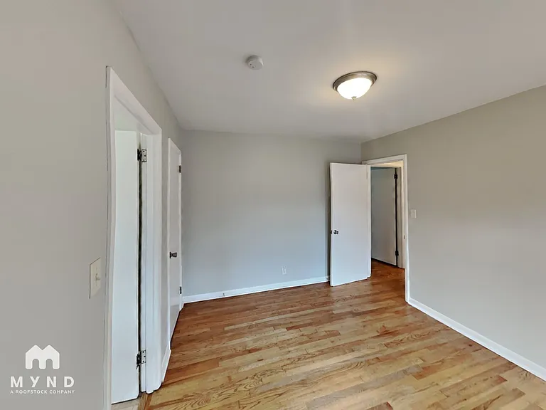 517 Main St — Photo 8