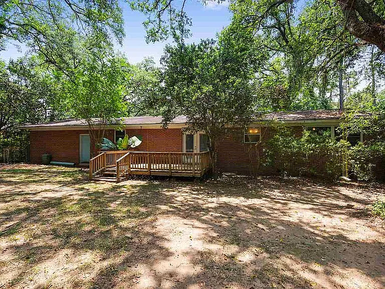 1506 Sunset Ln — Photo 15