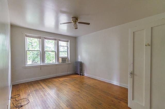 1st image of 2432 N Linden Pl APT 102