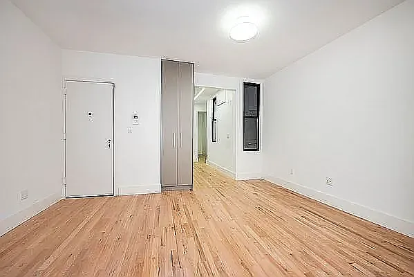 337 East 77th Street — Photo 1