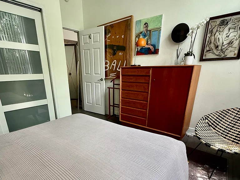 701 Mirror Lake Dr N #215 — Photo 26