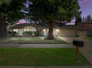 7083 Riverside Blvd, Sacramento, CA 95831