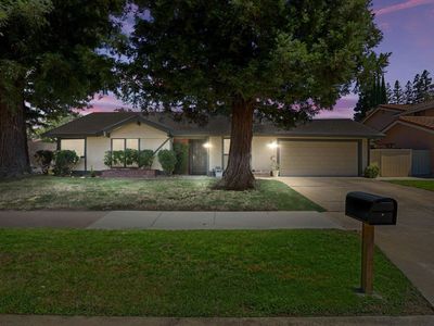 7083 Riverside Blvd, Sacramento, CA, 95831