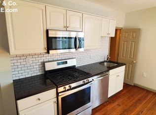 191 Maverick St APT 2R, Boston, MA 02128