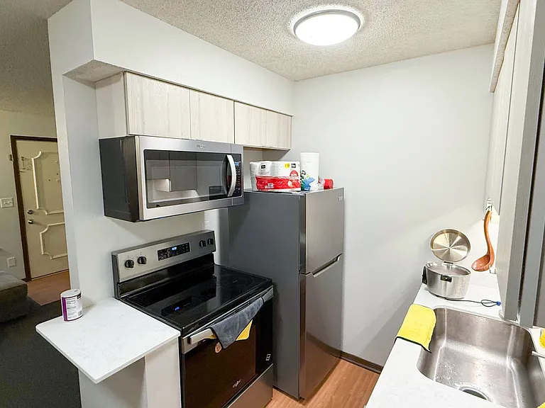507 E White St — Photo 8