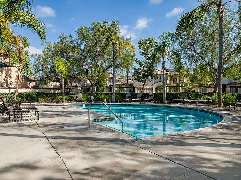 11761 Fricker Ave — Photo 35
