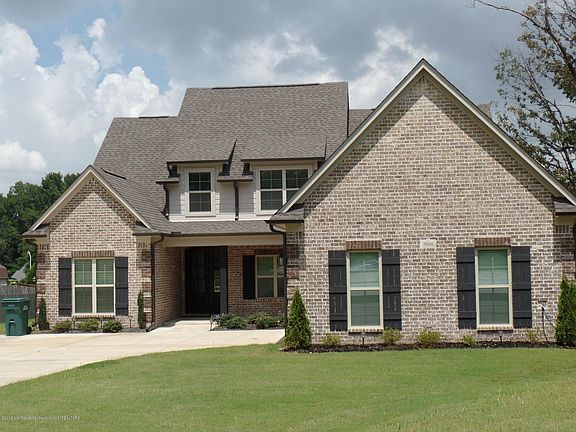 2nd image of 3804 Bailey Ln