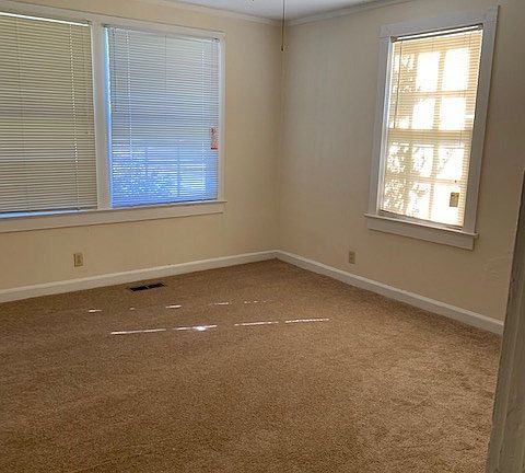 4th image of 705 Lakeland Ave