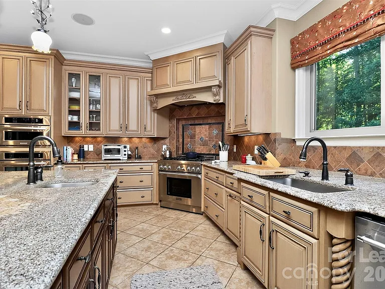 6031 Greystone Dr — Photo 14