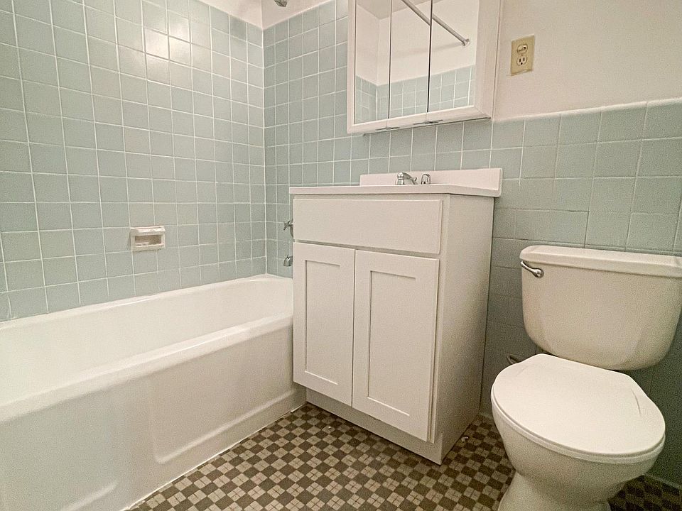 1st image of 188 2nd Ave #9
