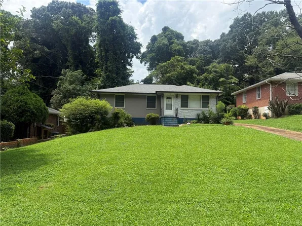 1973 W Lakeside Dr, Decatur, GA 30032