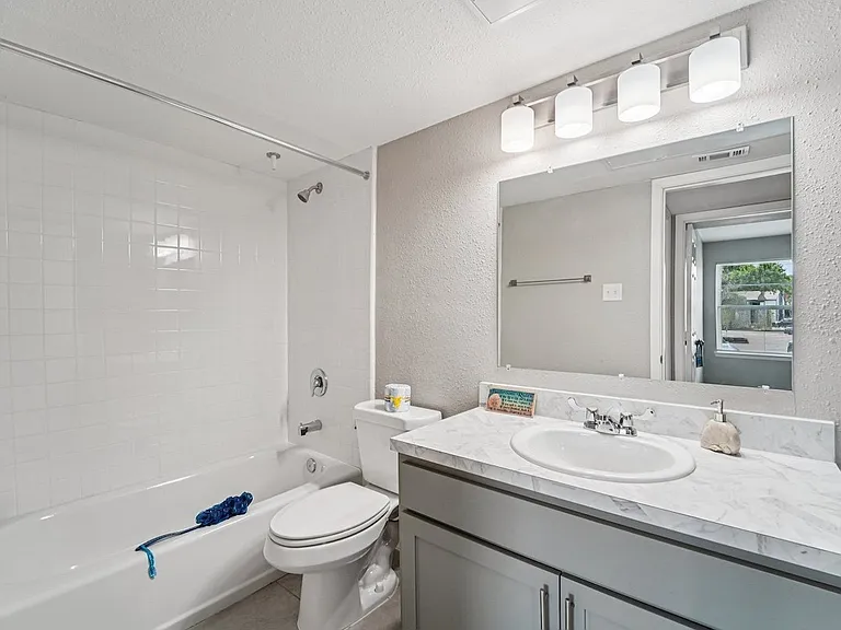 Crosby at Westchase Apartments — Photo 89