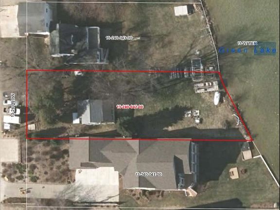 3rd image of 4557 W Shore Dr