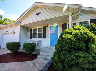 933 W Park Rd, Union, MO 63084