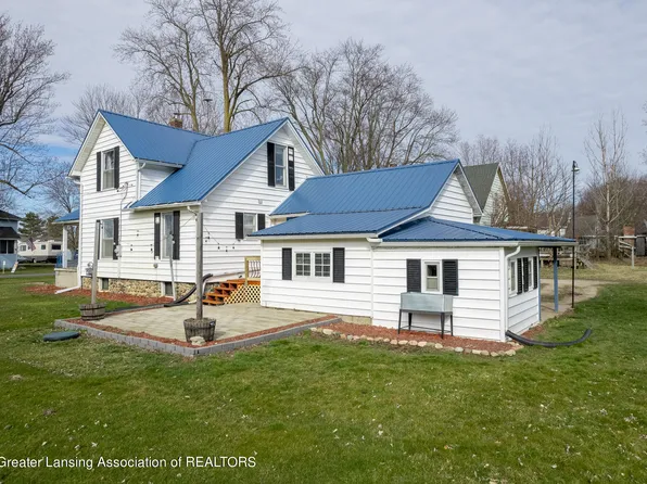 123 W Burton St, Pompeii, MI 48874