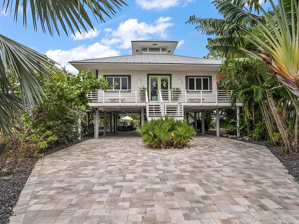 1st image of 304 HILLPOINT DRIVE