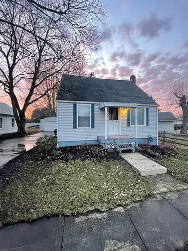 45 Warner St Photo 1