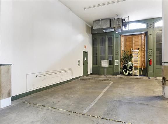 3rd image of 1100 Royal St #5