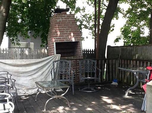 4th image of 21 Dowse St