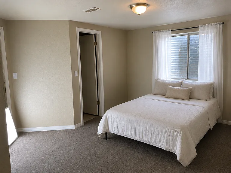 2724 Pampas Dr — Photo 11