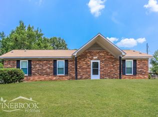 3304 Saddlebrook Dr, Hephzibah, GA 30815