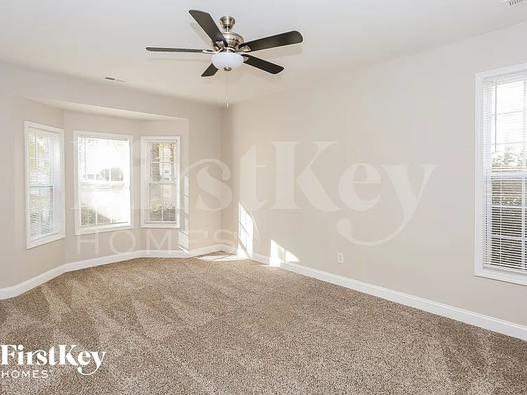 9633 Waltham Ct — Photo 7