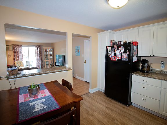 2nd image of 15 Silvestri Cir Unit 23