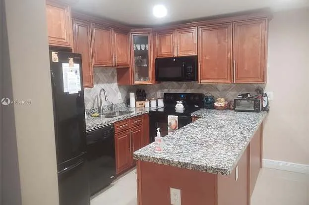 105 San Remo Blvd #105 — Photo 32