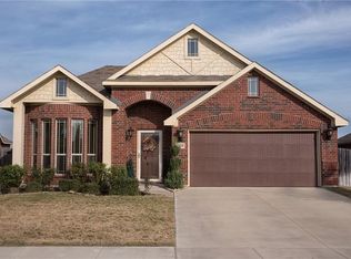 4811 Oakview Dr, Mansfield, TX 76063
