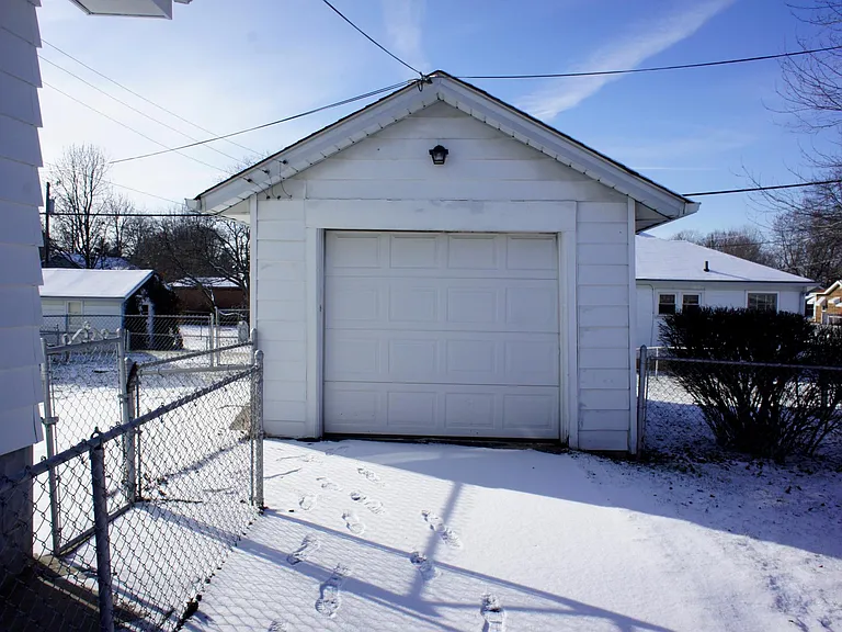 1226 N Emerson Ave — Photo 16
