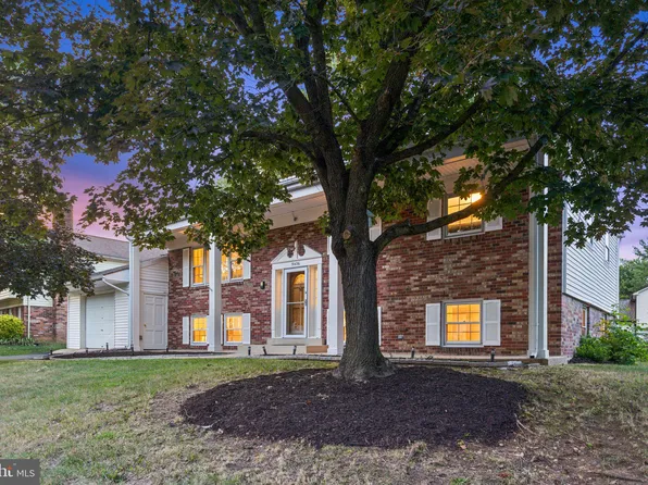 5436 Broadmoor St, Alexandria, VA 22315