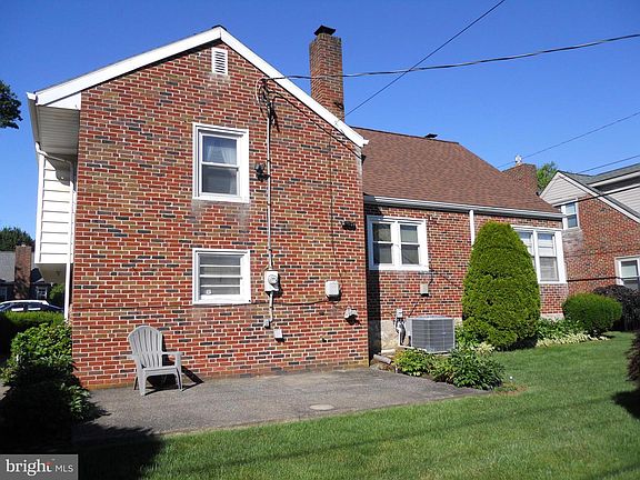 4th image of 223 Mayer St