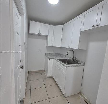 3rd image of 1018 NW 6th Ave Unit 1