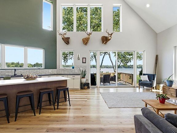 4th image of 10311 195th AVENUE