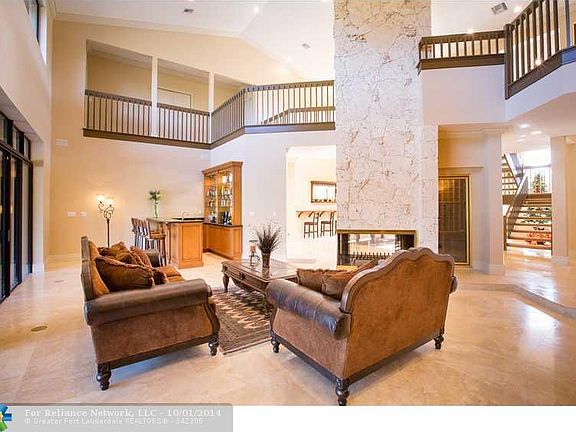2nd image of 10007 Vestal Pl