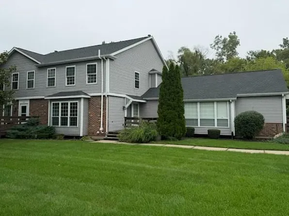 2319 Quail Run Dr #26, Kalamazoo, MI 49009