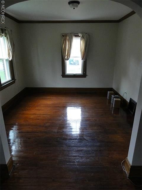 1st image of 698 Northeast Ave