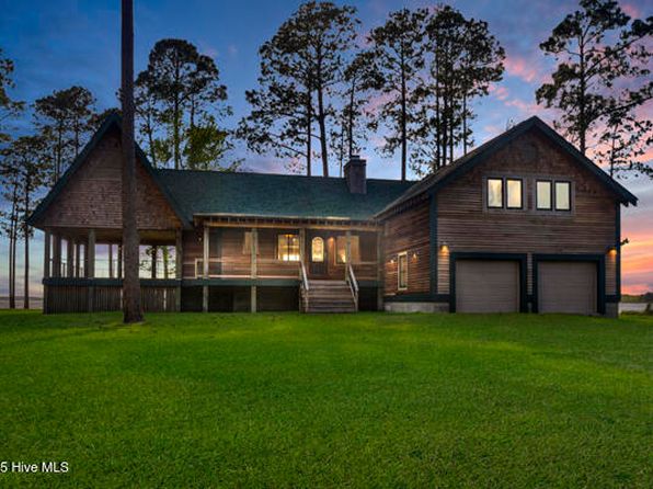 885 Waterview Drive, New Bern, NC 28560