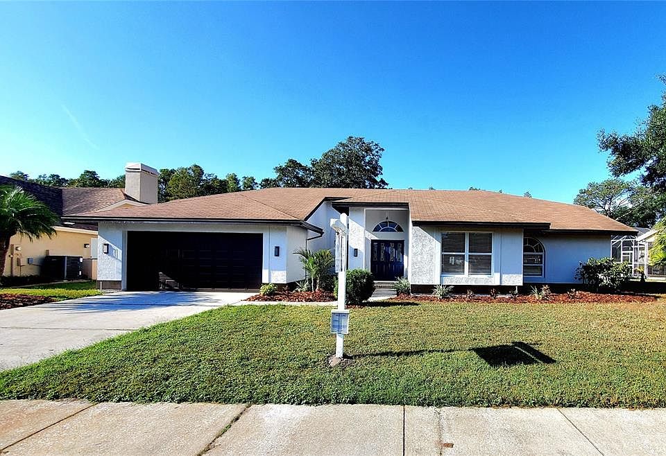 1st image of 382 WATERFORD CIRCLE E