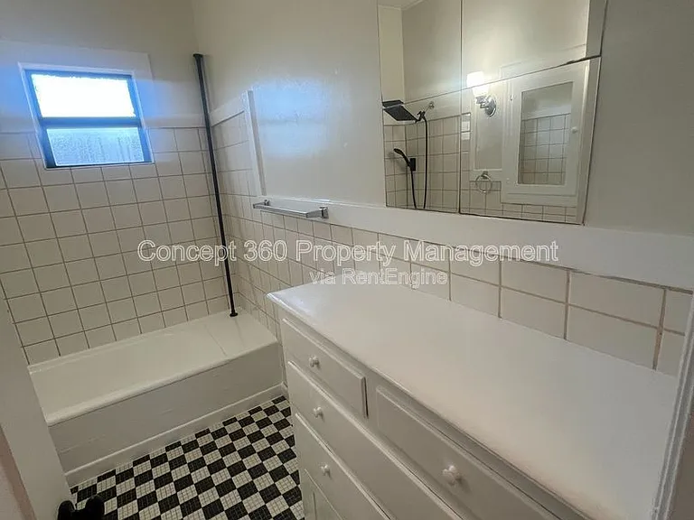 420 Orange Ave #9 — Photo 13