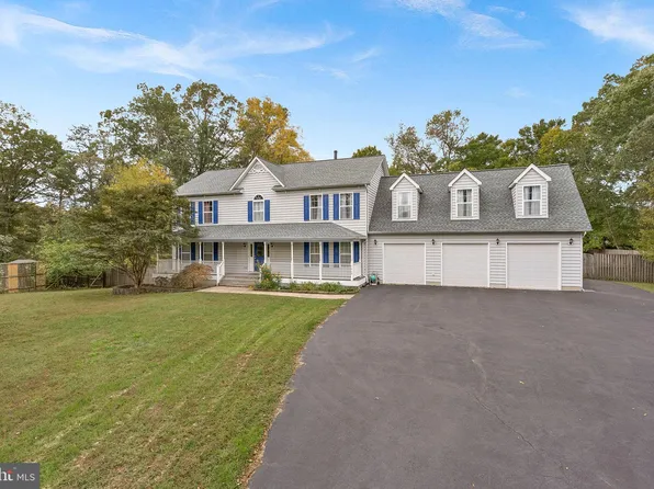 7408 Lake Dr, Manassas, VA 20111
