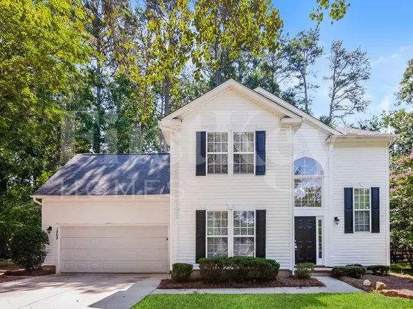 1868 Colin Creek Ln, Charlotte, NC 28214