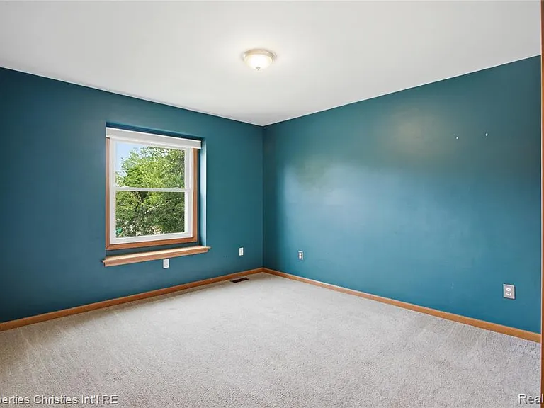 6474 Bedview Dr — Photo 29