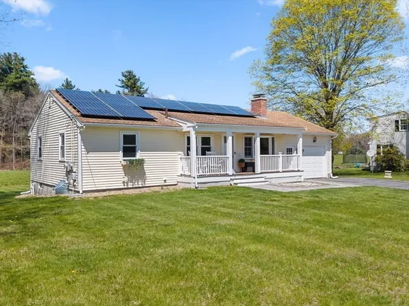 256 Bolton Rd, Lancaster, MA 01523