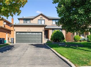 2029 Kempton Park Dr, Mississauga, ON L5M2Z4
