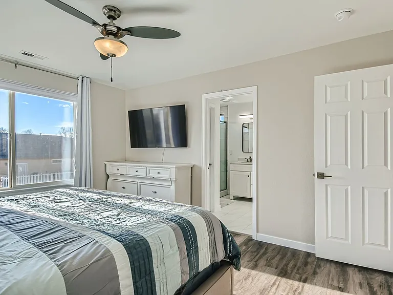 2504 E 127th Pl — Photo 3